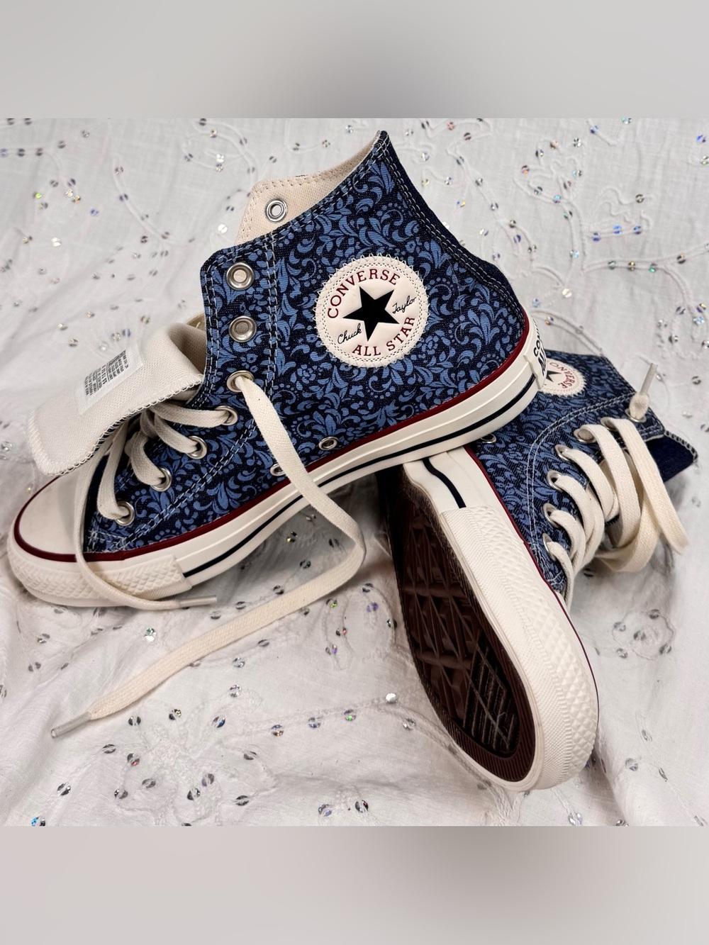 Converse Chuck Taylor All Star Blue Floral Paisley High Tops Women’s 7.5